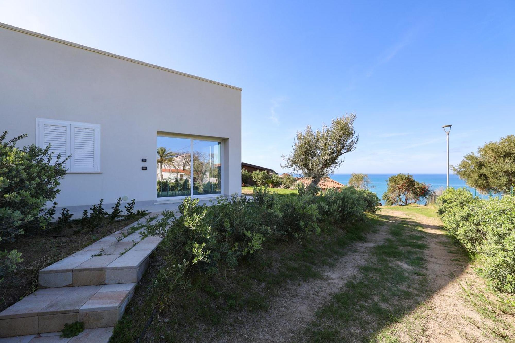 Aura Maris Beach Residence Mazzaforno Cefalu Exterior photo